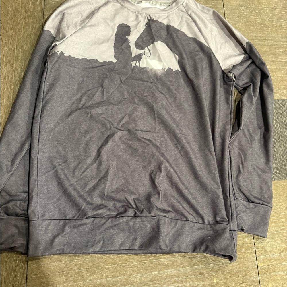 Gray and White Horse Silhouette long sleeve top